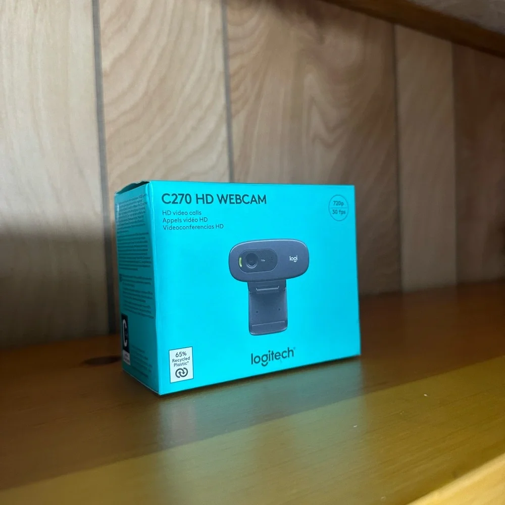 Logitech C270 HD Webcam - Gray and Black